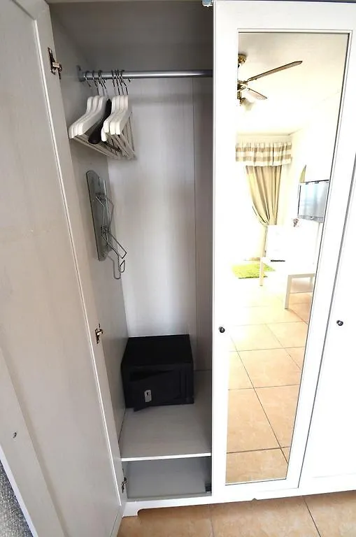 Apartamento Santa Maria Hotel Costa Adeje  0*, Costa Adeje (Tenerife)